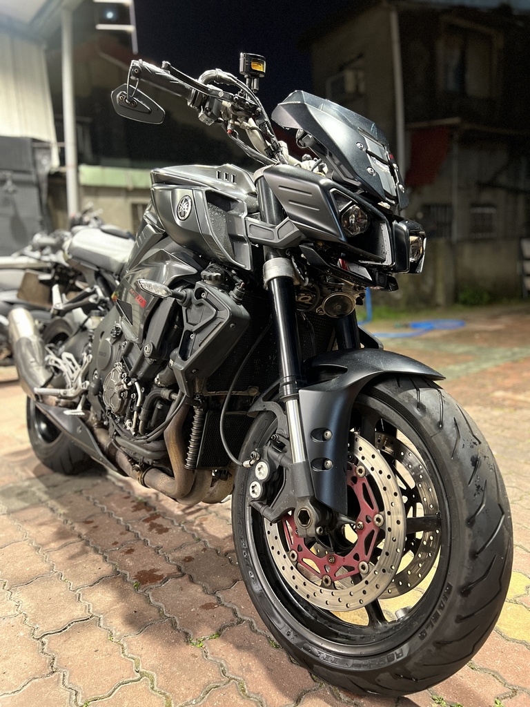 2016 YAMAHA MT-10
