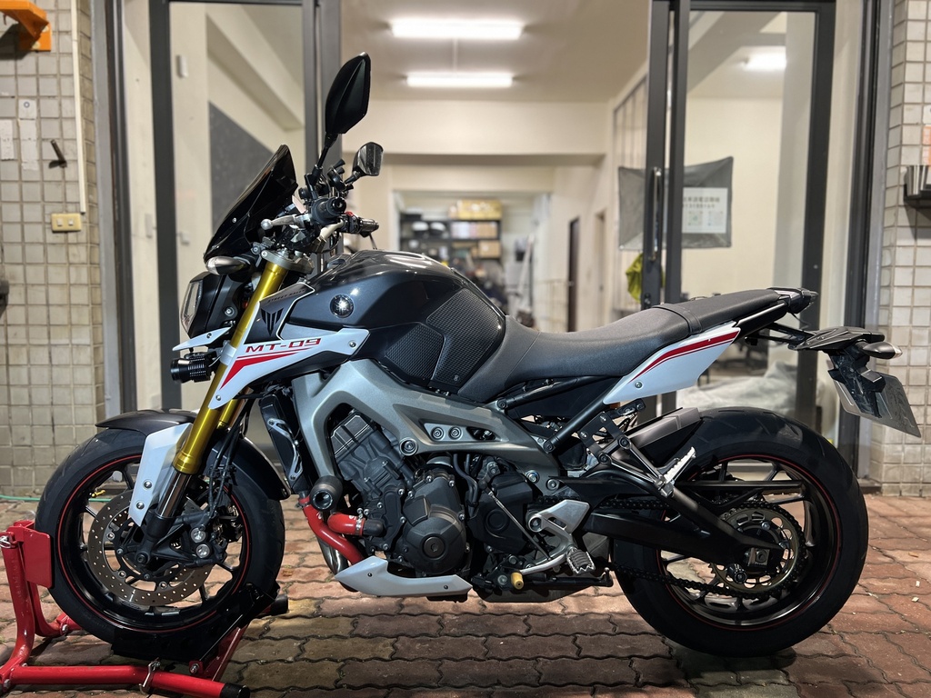 2014 YAMAHA MT-09 LARLY ABS